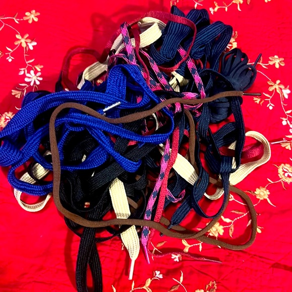 🔥9 PAIRS OF ASSORTED SHOE LACES MULTI COLOR FAT SHOE LACES LOT Y2K HIPHOP - Picture 1 of 3